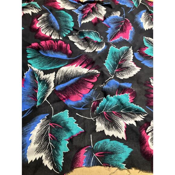 Cherry Hill Black Floral M Shirt, Short Sleeve Fall Fringe Top, Leaves Pattern - Picture 13 of 14